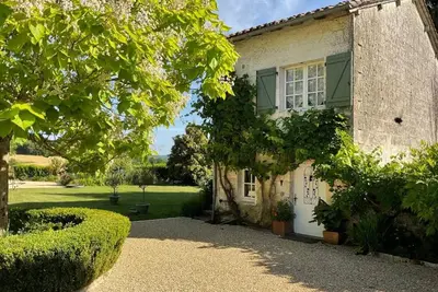 Image de Charmante maison avec jardin et piscine privée