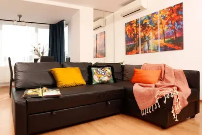 Image de Pet Friendly- Charming Escape 1br Heart of Old Town