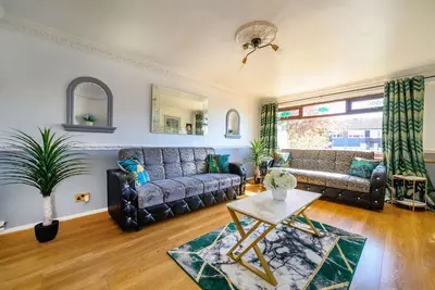 Image de Stylish Home with Hot Tub in Hawksworth
