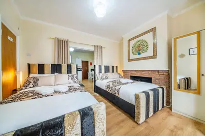 Image de *Va1* For your Relaxed & Cosy stay + Free Parking