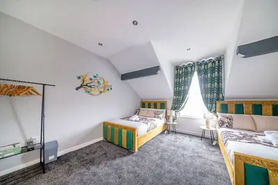 Image de Stylish Home with Free Parking and WiFi