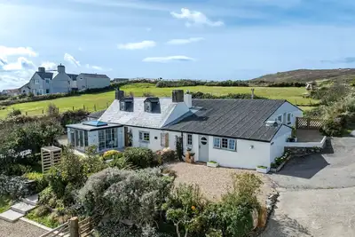Image de Penbryn-Bach -  a self catering cottage that sleeps 10 guests in 4 bedrooms