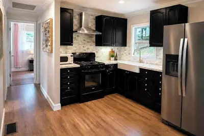 Image de Charming and centrally located 3-bedroom home in Austell