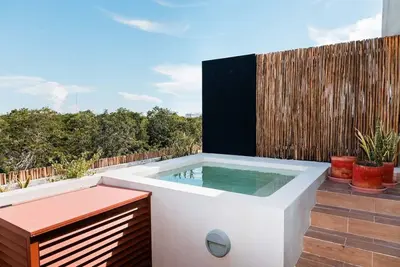 Image de Amira Residence: Private Pool Facing the Park