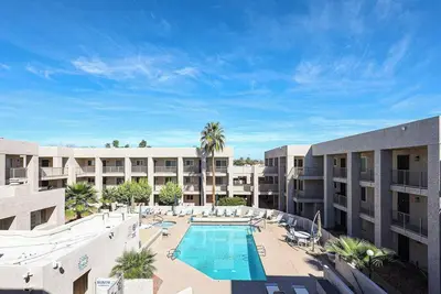Image de Great Location in Old Town Scottsdale, gated community with heated pool.