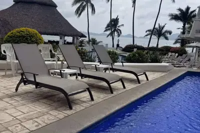 Image de Spacious, Family-Friendly Apartment with Ocean Views