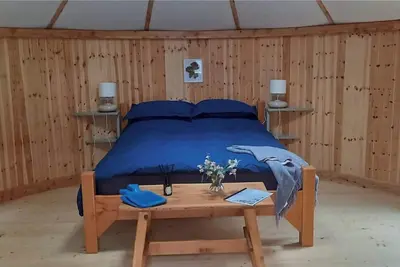 Image de Cozy Retreat Sleeps 2 with Hot Tub & Pets Ok