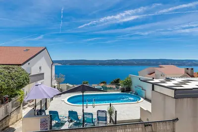 Image de Maison pour la famille avec la piscine Stanici, Omis (K-26978)