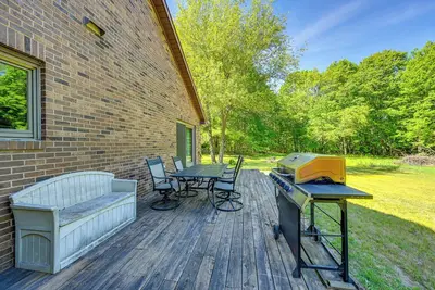 Image de Wooded Applegate Retreat w/ Private Trail Access