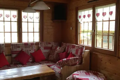 Image de Chalet Pour Vos Vacances « Au Chant Du Ruisseau »