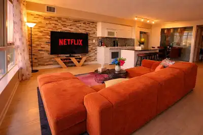 Image de Prime Downtown Toronto 2br Condo Near Union Station