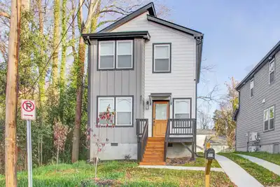 Image de Welcome to The Dupree Home – Cozy, Comfortable & Conveniently Located