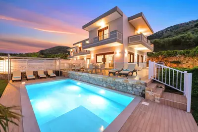 Image de Sunlight Maxima Villas 2 Heated Pools 24 guests