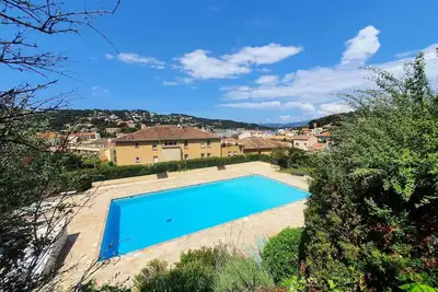 Image de 2 chambres, Climatisé, Wifi, vue mer, piscine