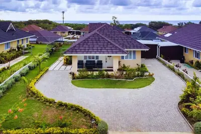 Image de Charming 3-Bedroom Home with Modern Amenities Near Dunns River Falls & Ocho Rios
