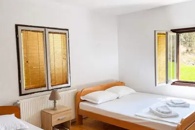 Image de Fabulous 2-bedroom house in Vusanje for a relaxing getaway