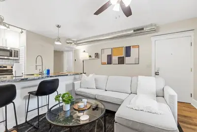 Image de Modern 2br Apartment Near Downtown & Shopping