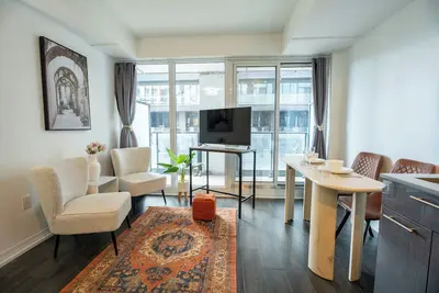 Image de Chic Studio Apt w/ private balcony & fast Internet
