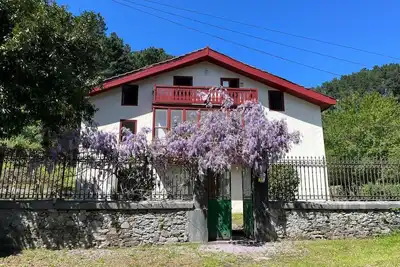 Image de Basque farmhouse with garden and views, 20 min from Bilbao and 8 min from the train.