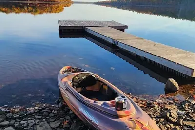 Image de Propriété avec vue sur le lac Indian, Nouveau-Brunswick, Canada
