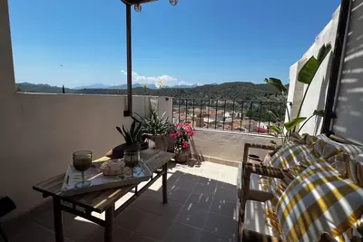 Image de Lo Mirador de les Roques, a rural house with spectacular views