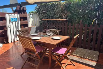 Image de Villa climatisée 35m² avec terrasse, Capacité 2-4 pers. , Parking