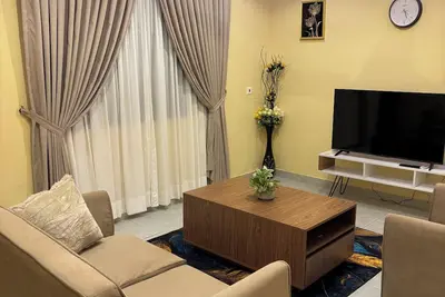 Image de Beautiful 2-bedroom terrace with Ac and fan in all rooms in a gated community.