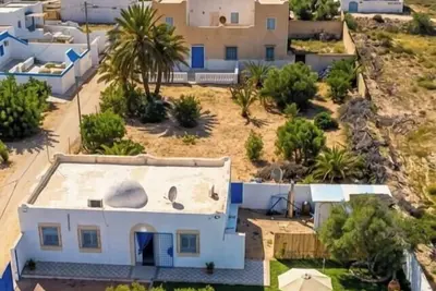 Image de Magnifique Villa avec Piscine près de la Plage et center ville Midoun