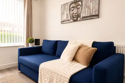 Image de Only 200 steps from Anfield | The perfect Liverpool base for groups & families