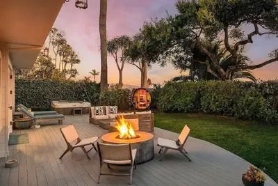 Image de Ocean & Mountain Views! Walk to Beach & Rosewood
