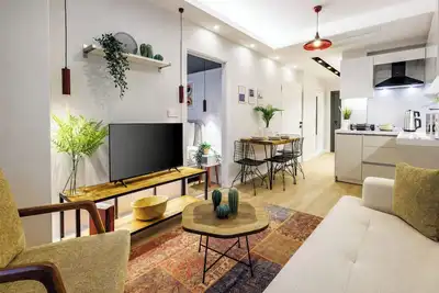 Image de Marvelous 2 Bedroom Apartment At Monnas Suite