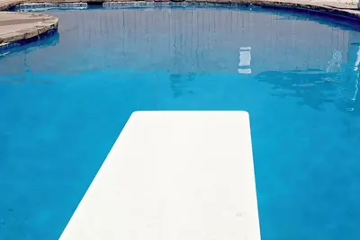 Image de Midtown Oasis  3 Bedrooms house in  Rogers with  Ac, private pool and more