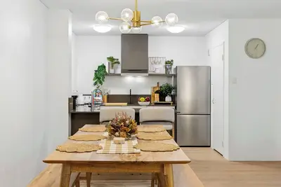 Image de Stylish East Perth 2br with King Beds, Pool & Gym