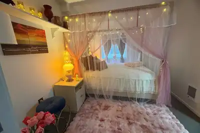 Image de Romantic Seattle Escape Near Space Needle, Walkable, Modern, Parking