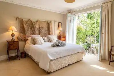 Image de Georgian Townhouse for 4 · 2 En-Suites & Free Parking · Steps to The Circus