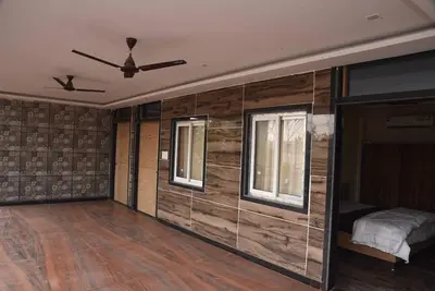 Image de Spacious 8-bedroom hotel in beautiful Lucknow with Ac comfort