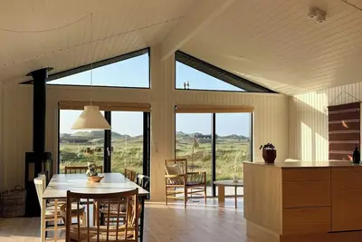 Image de Maison de style nordique avec vue sur les dunes