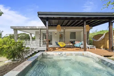 Image de Domaine Wadi Rhum - Quatre Chambres Villa, Couchages 8