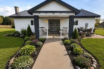 Image de The Cottage on Knox - Quaint 2-bedroom with Ac located in charming Lanse