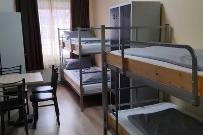 Image de Quadruple-Salle de bain partagée