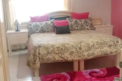 Image de Tranquil 2-bedroom house with Ac in Tarpum Bay