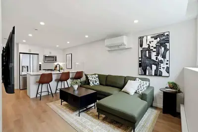 Image de New Modern 1Br Condo Near Airport