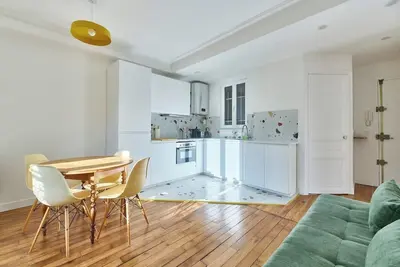 Image de Marx Dormoy · 18e · Studio moderne & lumineux – géré par Mey Agency