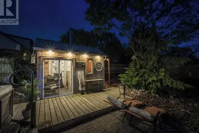 Image de Boho 4-Bed House Retreat: Hot tub, Sauna, Cold Plunge Outdoor Shower, St. Jacobs