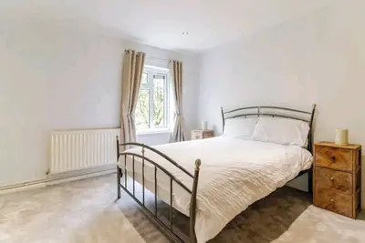 Image de House Sleeps 8 with Garden and Parking