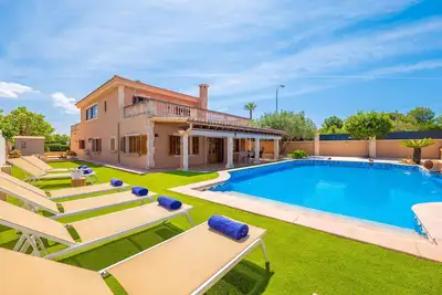 Image de Marina Blau - Fantastic villa with a private pool, just 5 minutes from the beach, with fre
