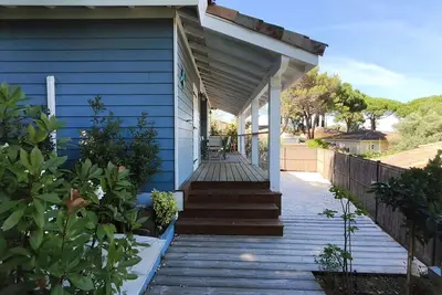 Image de Maison climatisée avec 3 chambres dans domaine avec piscine à Gassin