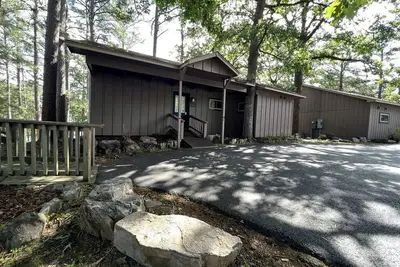 Image de Incredible Cottage with Swimming Pool and Hot-tub on Lake Ouachita, Arkansas