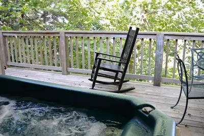 Image de Serene Cottage with Pool, Jacuzzi and Lake Views in Mount Ida, Arkansas