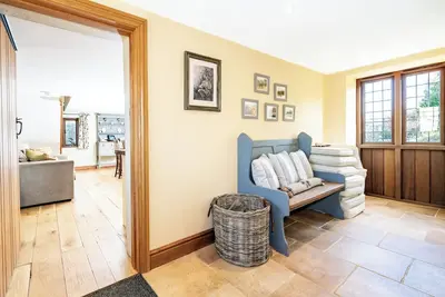 Image de Pleasant Spot | Dorset Cottage with Stunning Blackmore Vale Views